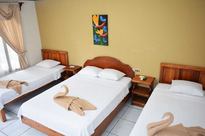 Hostal Hostel Backpackers La Fortuna