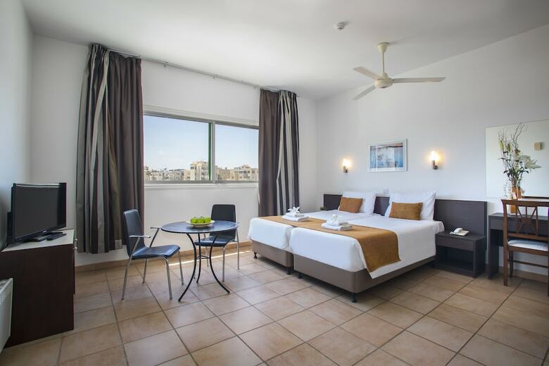 Costantiana Beach Hotel Apartments