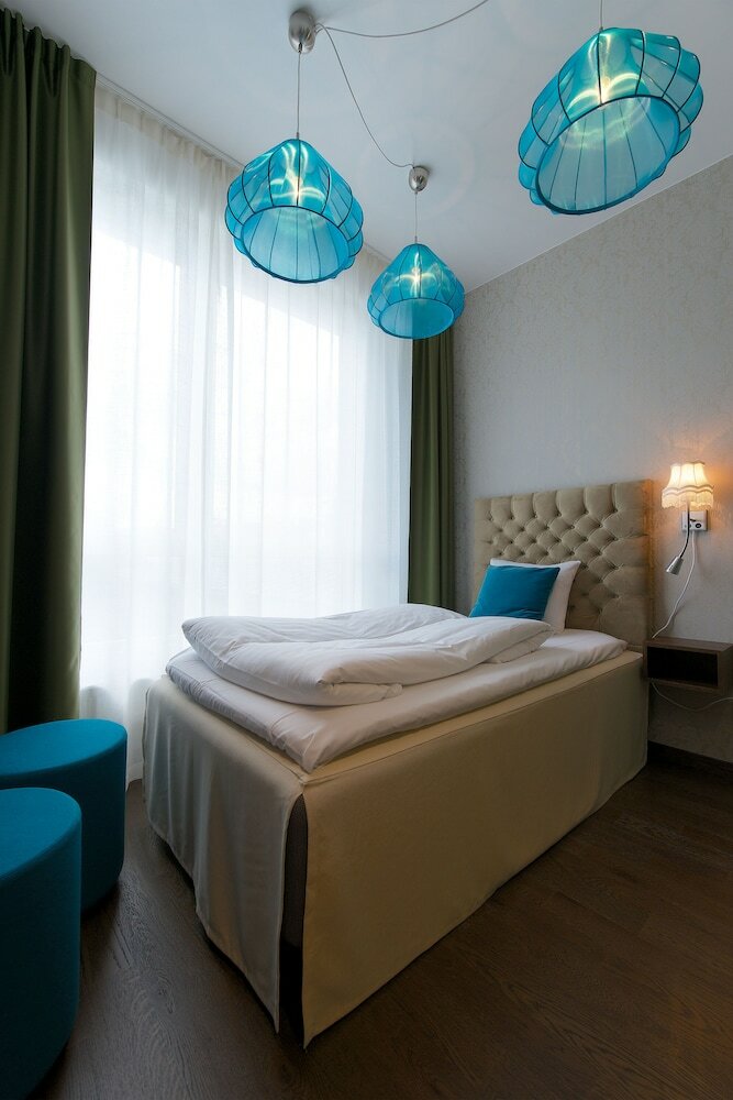 Best Western The Public Hotel