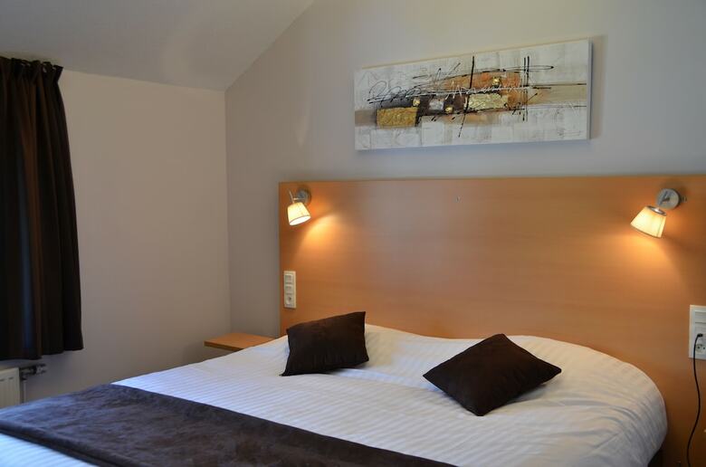 Hotel Carr� Py' H�tel