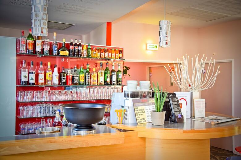 Hotel Carr� Py' H�tel