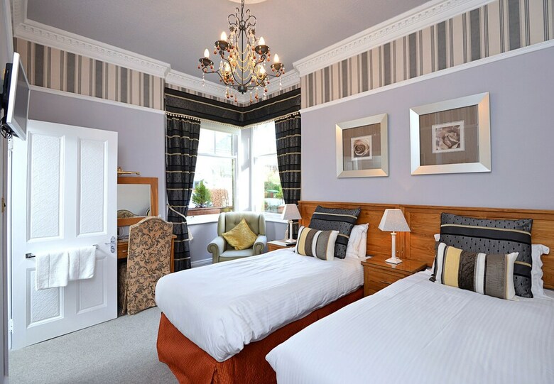 Bed & Breakfast Oakfold House