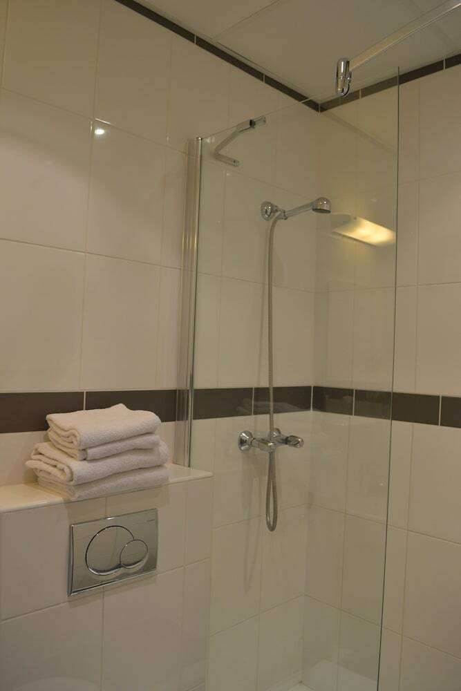 Hotel Nouvel H�tel Paris