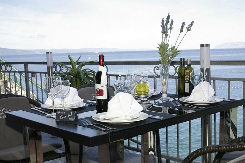 Beach Hotel