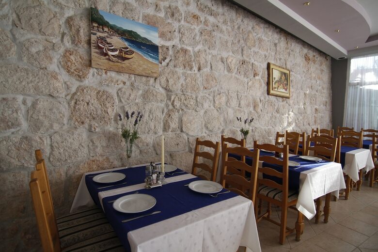 Beach Hotel