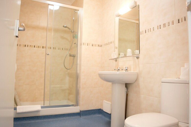 Tlh Carlton Hotel