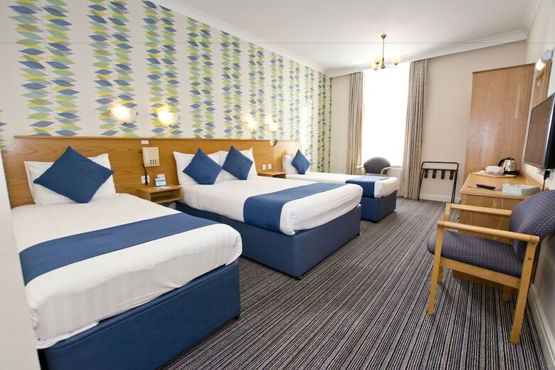 Tlh Carlton Hotel