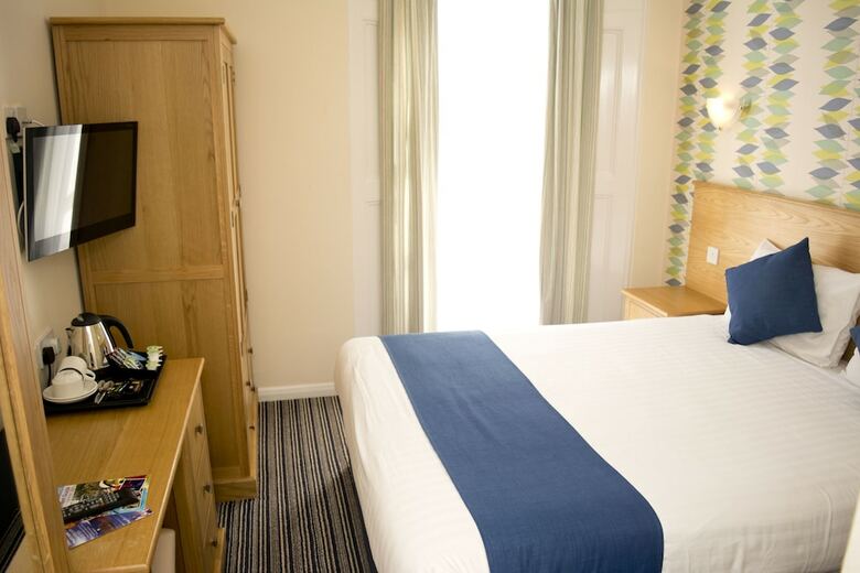 Tlh Carlton Hotel