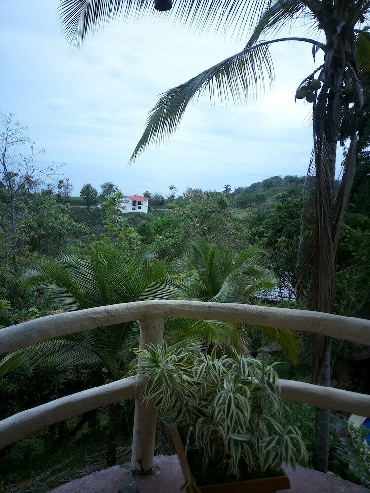 Hotel La Colina