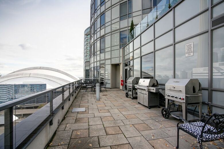 Park Suites Toronto Blue Jay Way (Element)