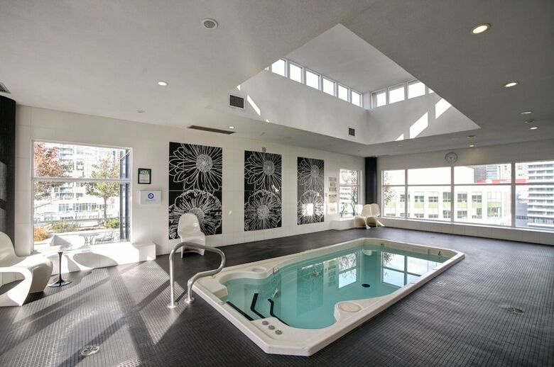 Park Suites Toronto Blue Jay Way (Element)