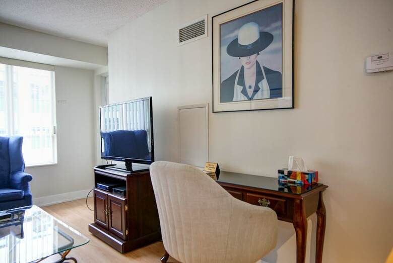Park Suites Toronto Blue Jay Way (Element)