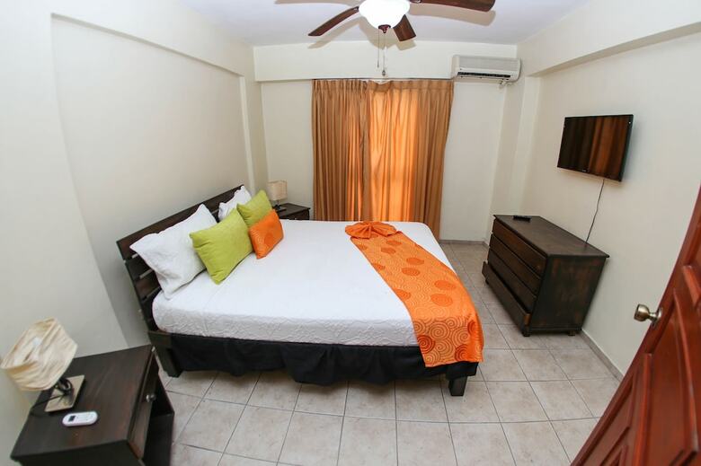 Aparthotel Acuarium Suite Resort