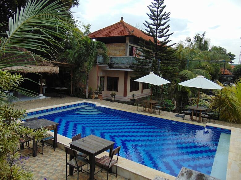Apartamento Ayu Guna Inn