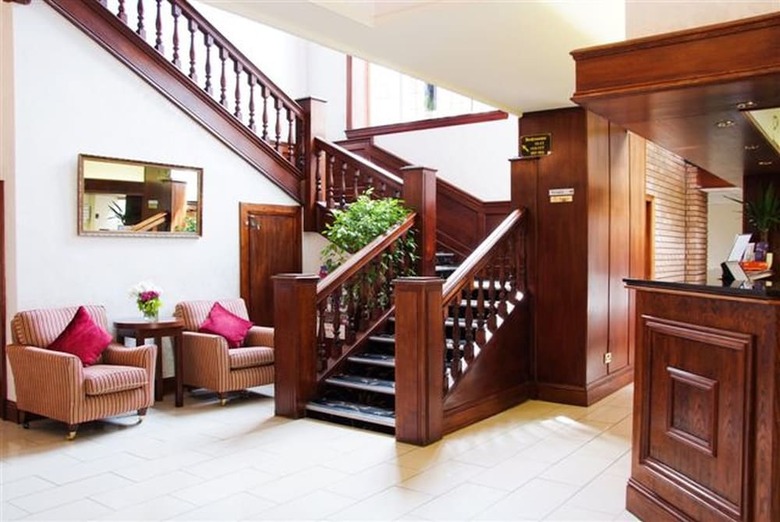 The Southcrest Manor Hotel