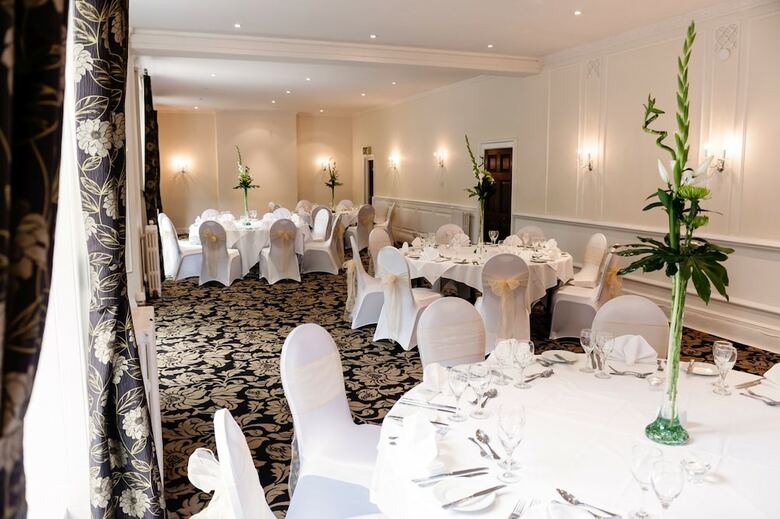 The Southcrest Manor Hotel