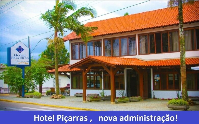 Hotel Pi�arras