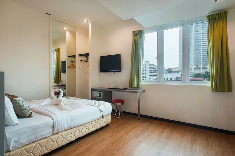 Heliconia Hotel