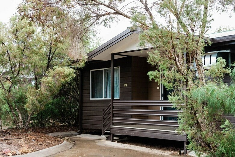 Posada Saltbush Retreat