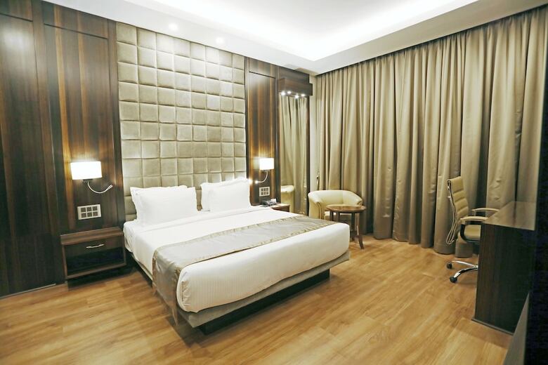Hotel Ramada By Wyndham Jamshedpur