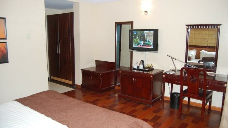 Owu Crown Hotel