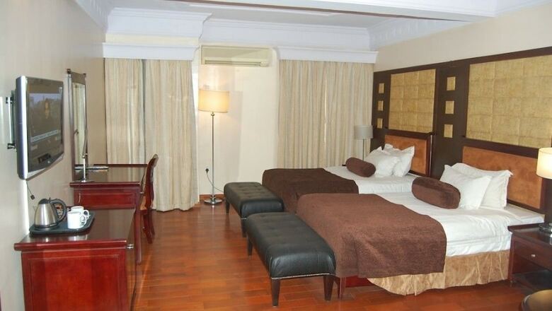 Owu Crown Hotel