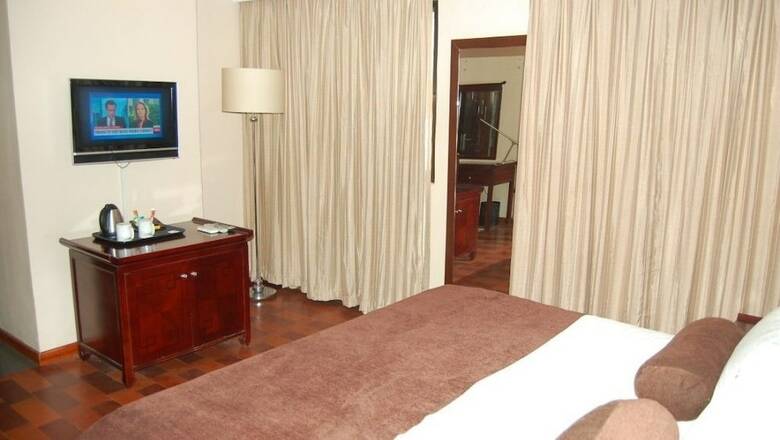 Owu Crown Hotel