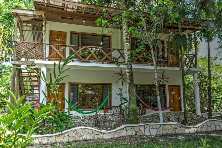 Hotel Jaguar Inn Tikal