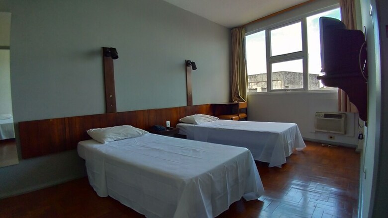 Oyo Cannes Palace Hotel