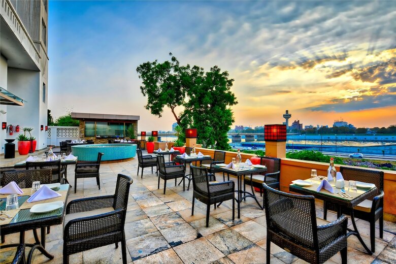 Hotel Lemon Tree Premier The Atrium, Ahmedabad