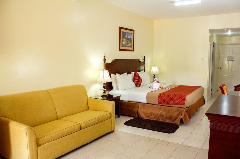 Bay Gardens Hotel