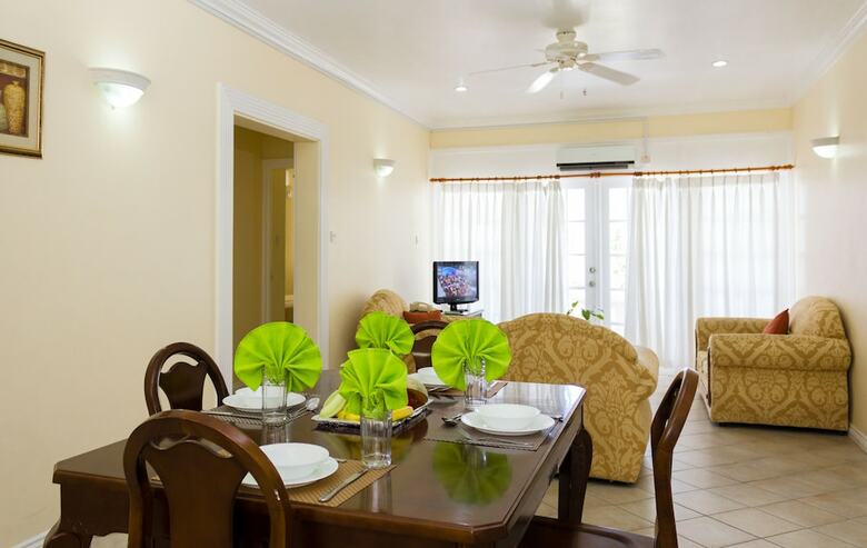Bay Gardens Hotel