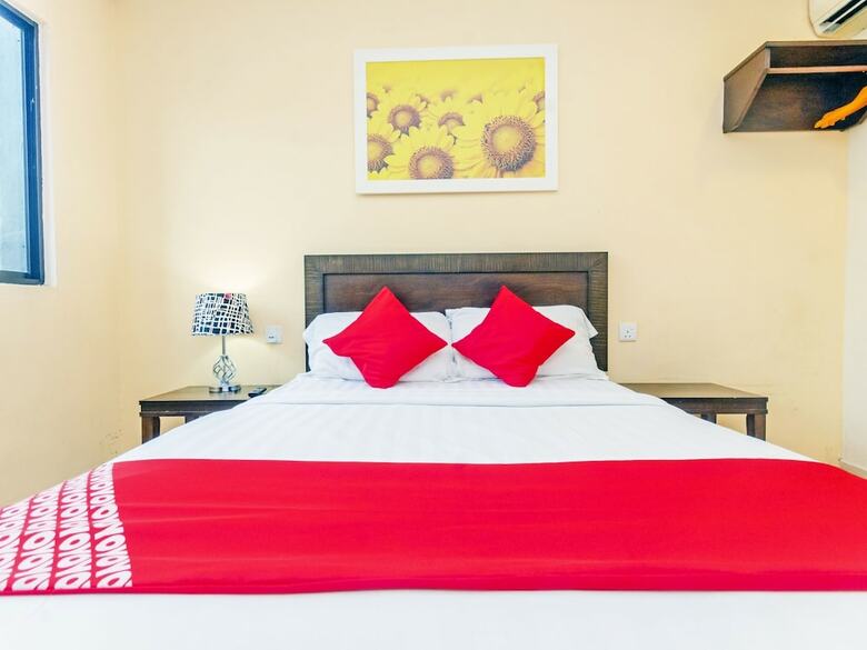 Oyo 884 Sun Flower Express Hotel