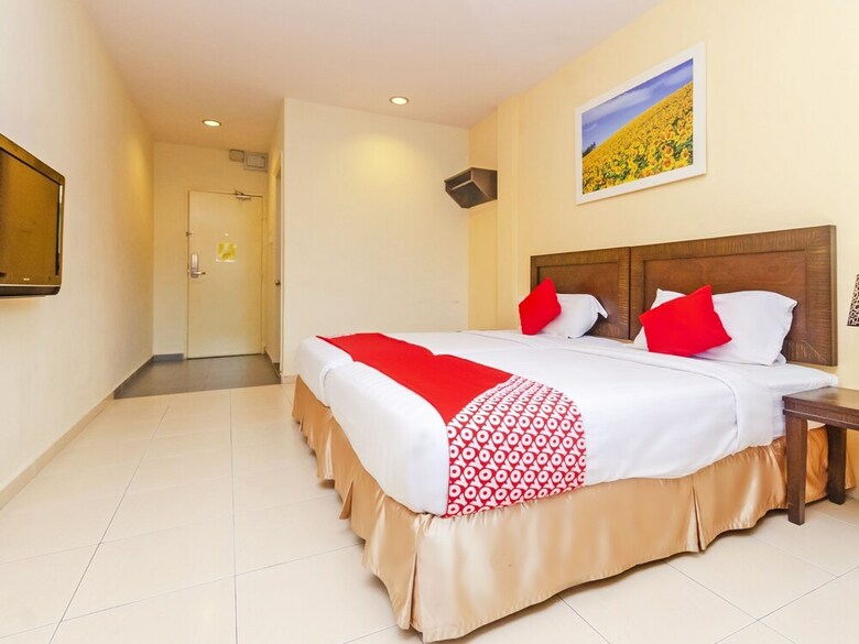 Oyo 884 Sun Flower Express Hotel