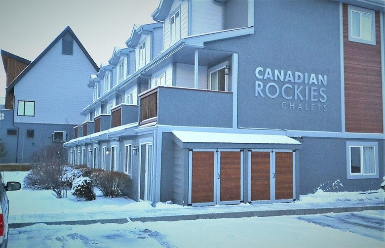 Canadian Rockies Chalets