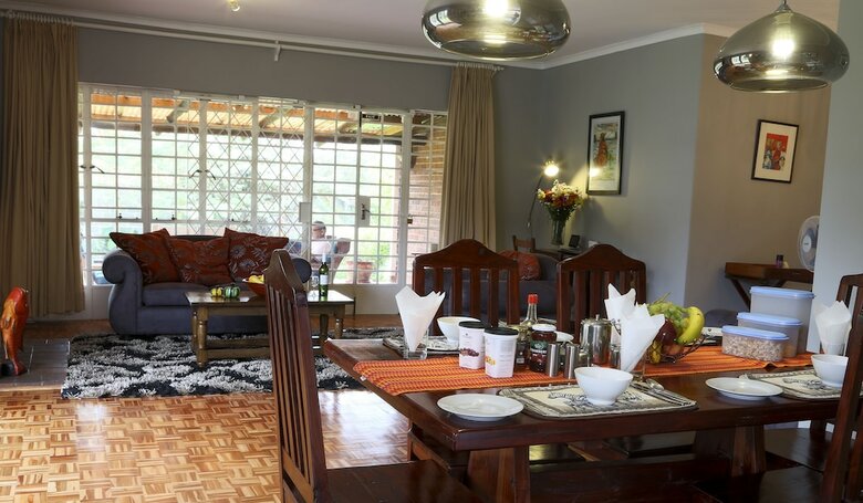 Bed & Breakfast Sunbird Guest House