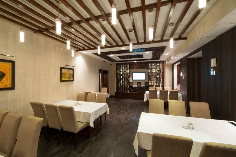 Kaspia Park Hotel