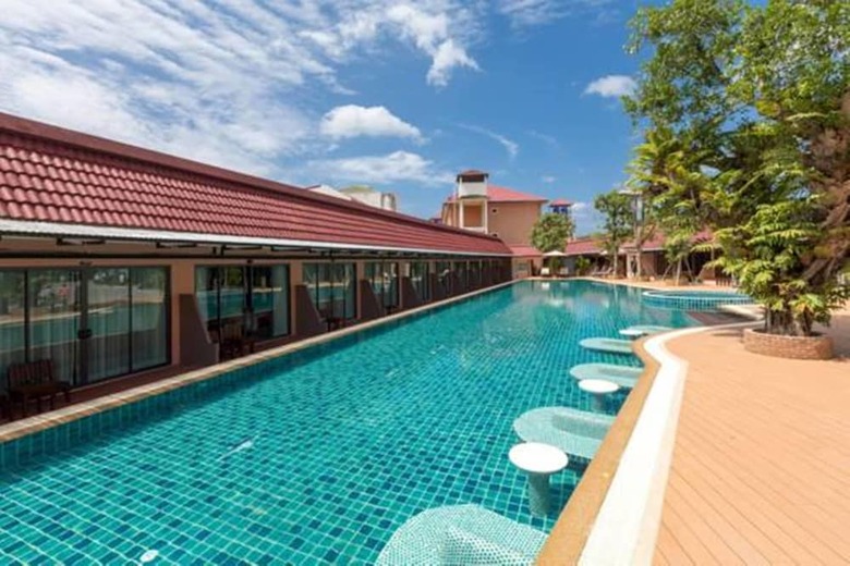 Hotel Naina Resort & Spa