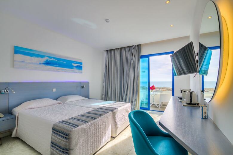 Anonymous Beach Hotel - Adults Only (16 +)