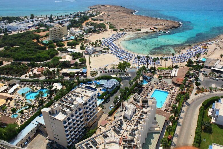 Anonymous Beach Hotel - Adults Only (16 +)