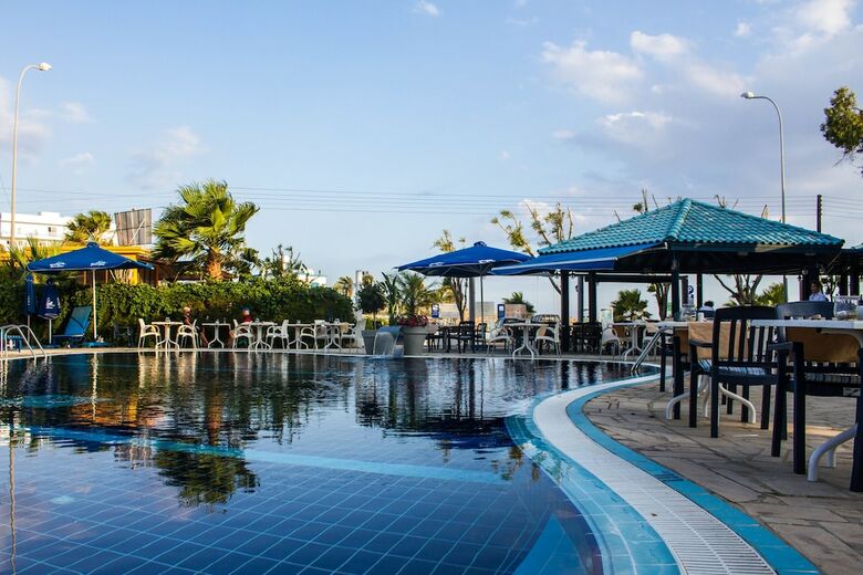 Anonymous Beach Hotel - Adults Only (16 +)