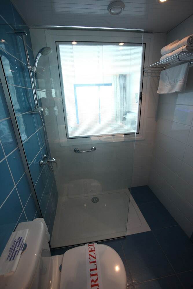 Anonymous Beach Hotel - Adults Only (16 +)