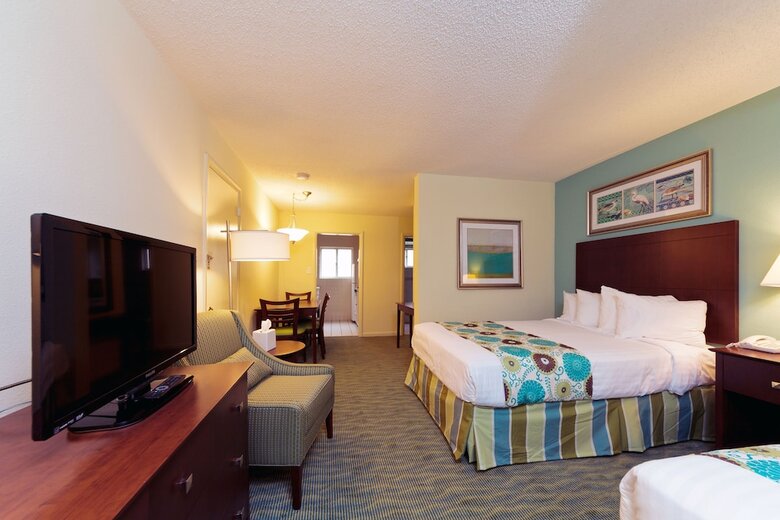 Beach Plaza Hotel