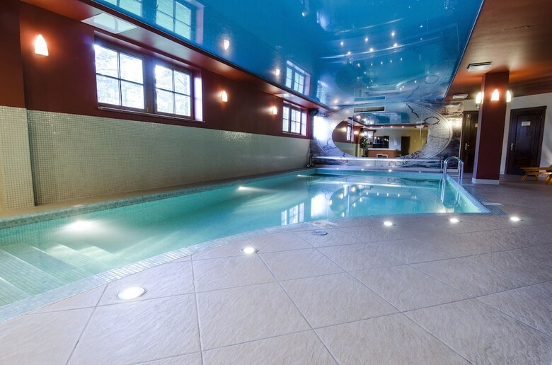 Port Hotel