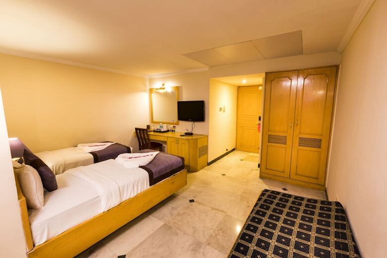 Hotel Grand Residence