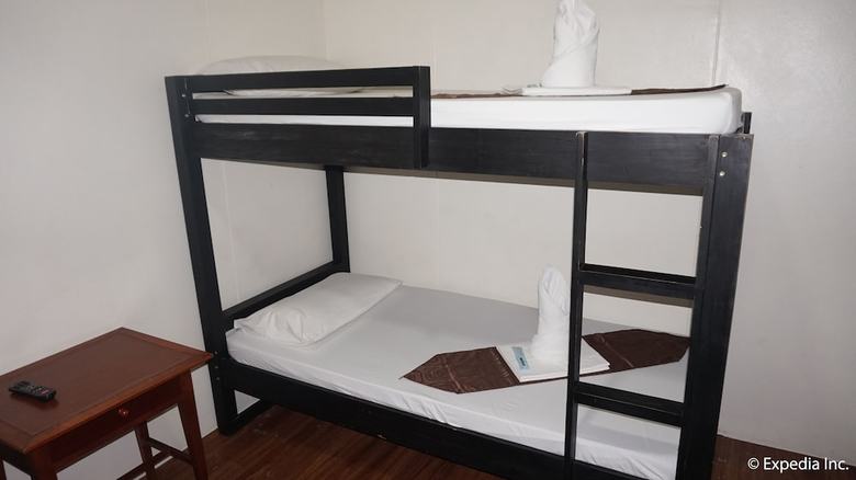 Dg Budget Hotel Naia