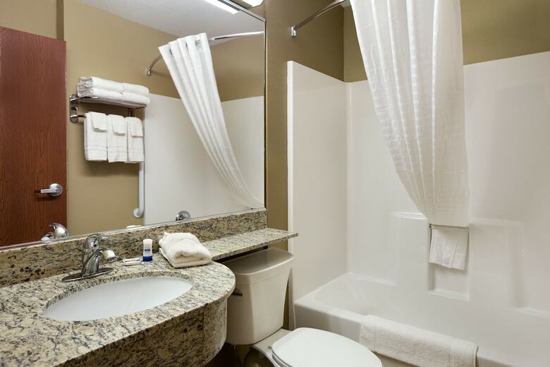 Hotel Presidential Inn & Suites