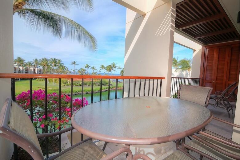 Mauna Lani Terrace Condominium