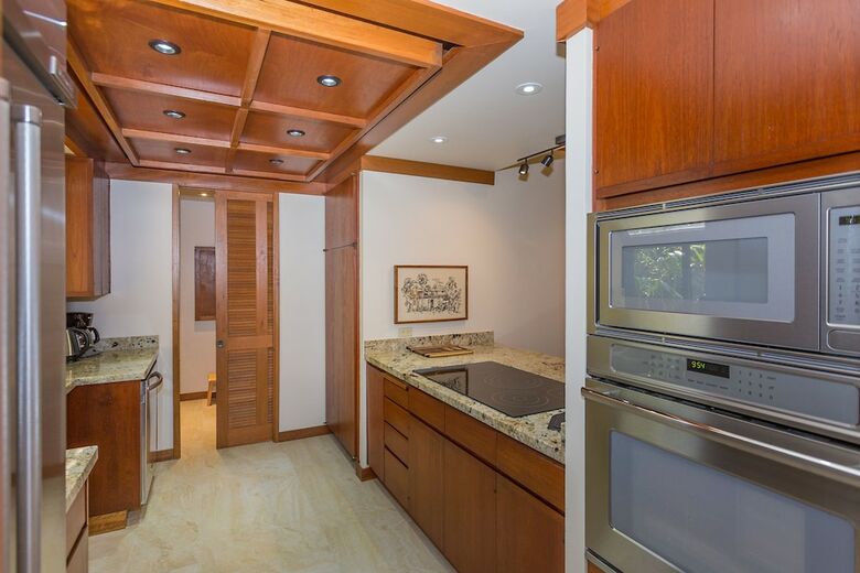 Mauna Lani Terrace Condominium