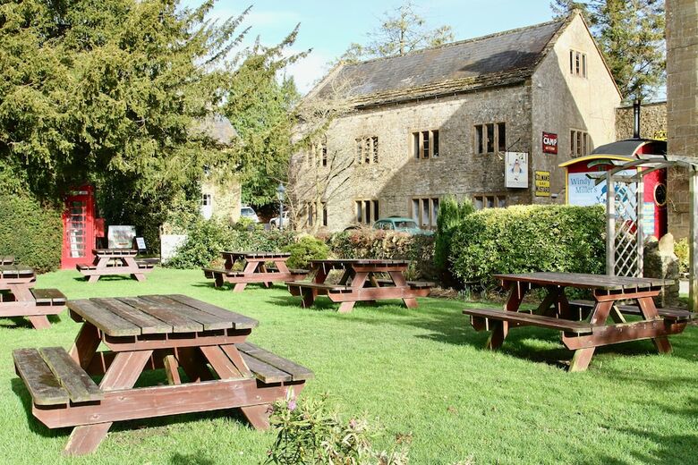Haselbury Mill Hotel And Restaurant